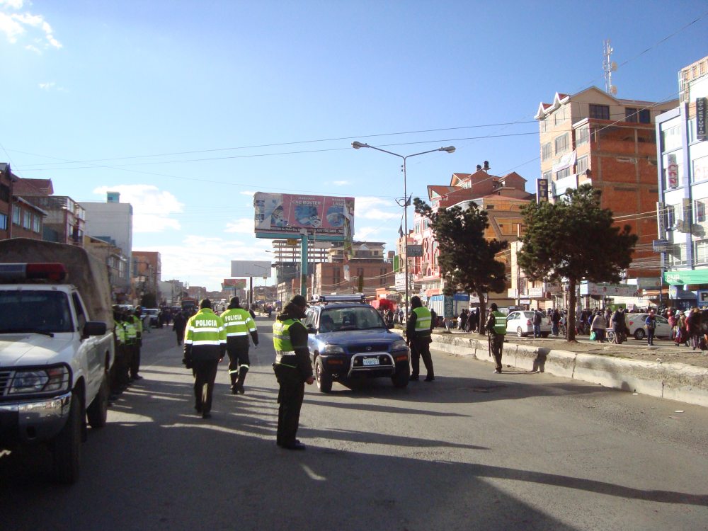 Aumentan casos de Covid-19 en  institución policial de El Alto