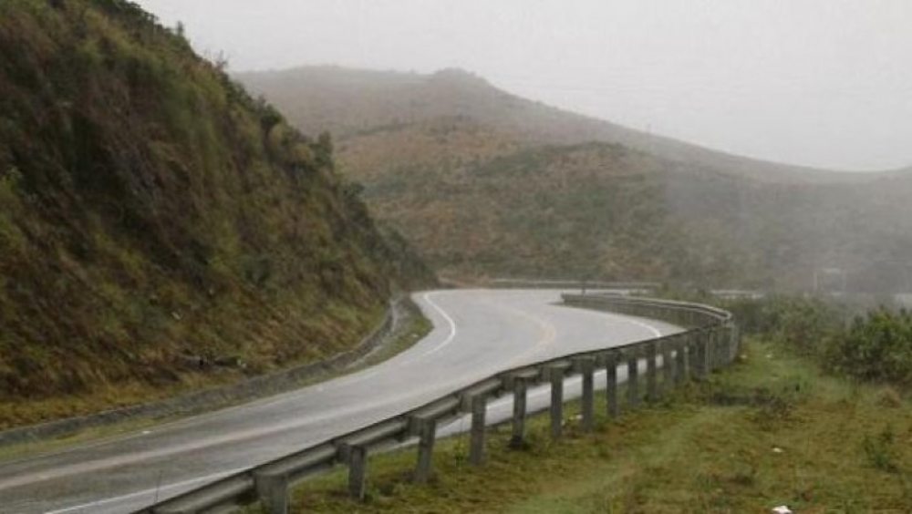 Fuerte granizada ocasiona cierre  de carretera Oruro-Cochabamba