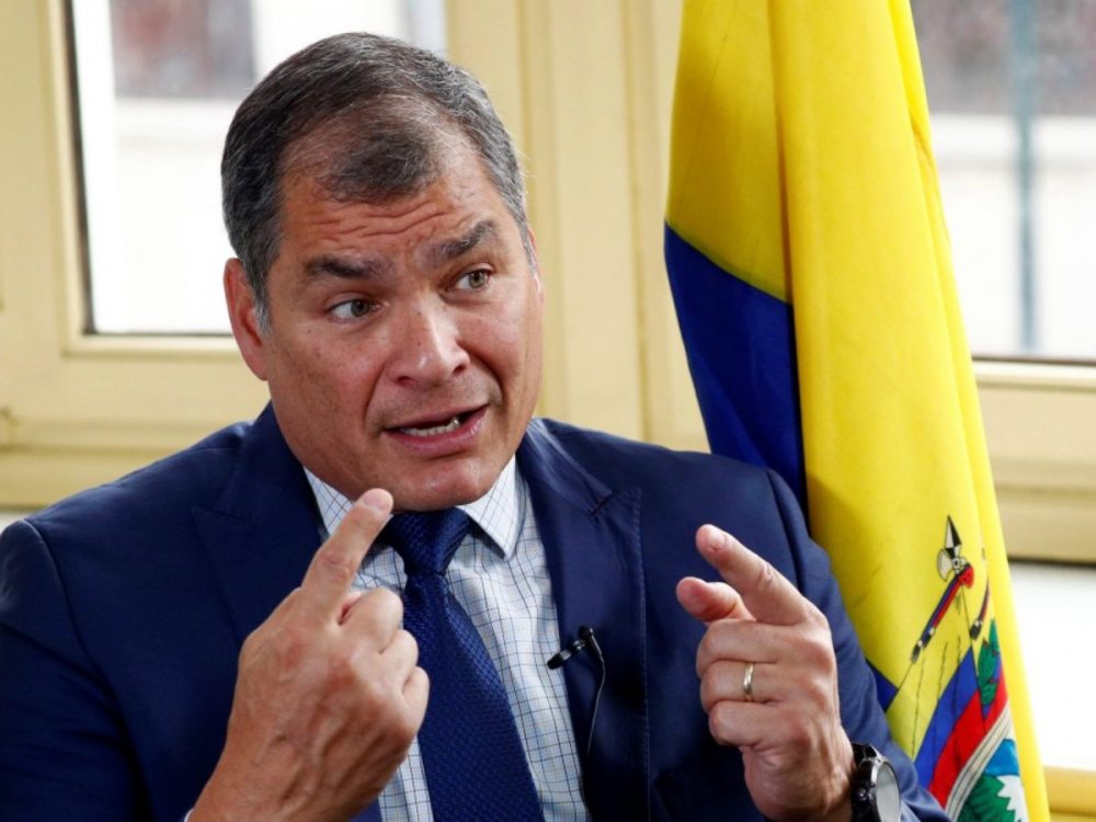 CNE ordenó suspender anuncios en los que aparezca Rafael Correa