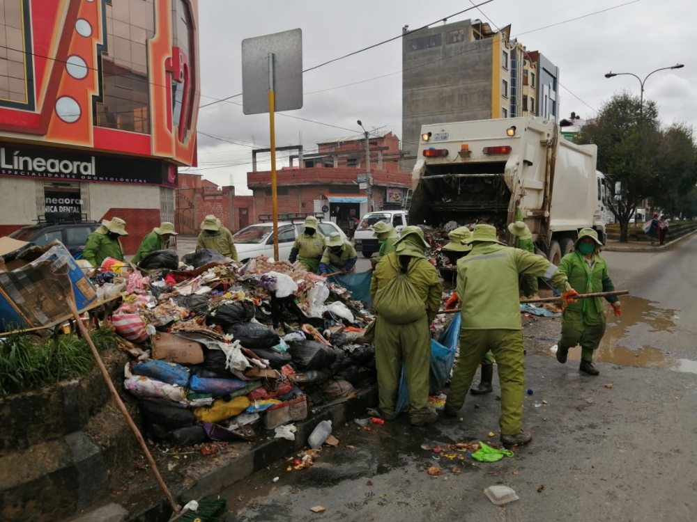 Inician acciones para levantar  basura acumulada en calles