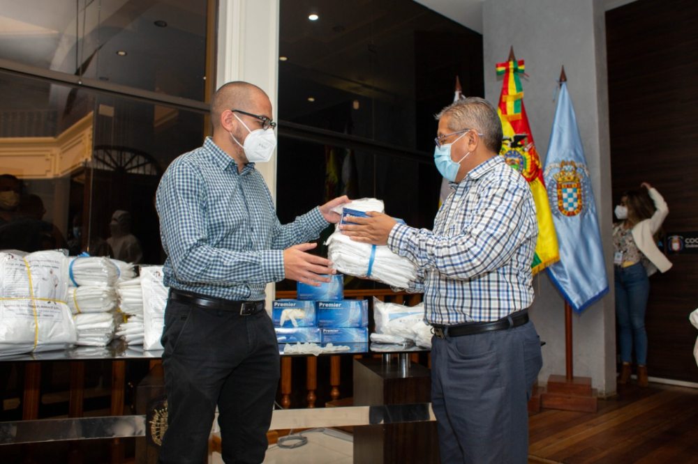 CBN entregó a municipio material de bioseguridad hechos en Bolivia