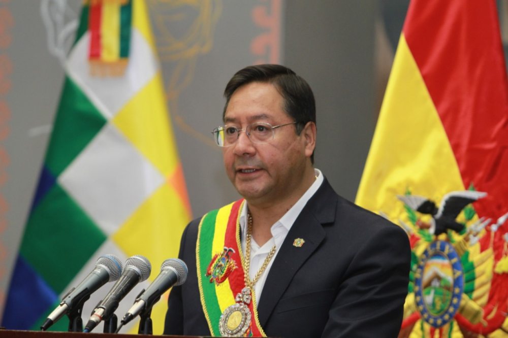 Presidente Arce garantiza gestión contra Covid-19 y anuncia 15 millones de vacunas