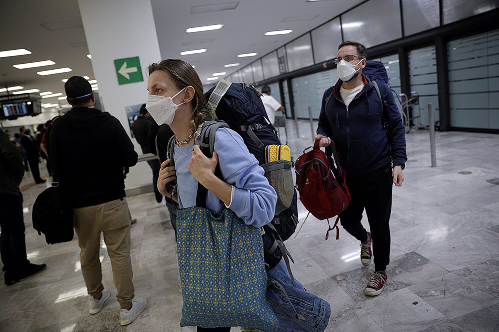 México autoriza instalar laboratorios en aeropuerto
