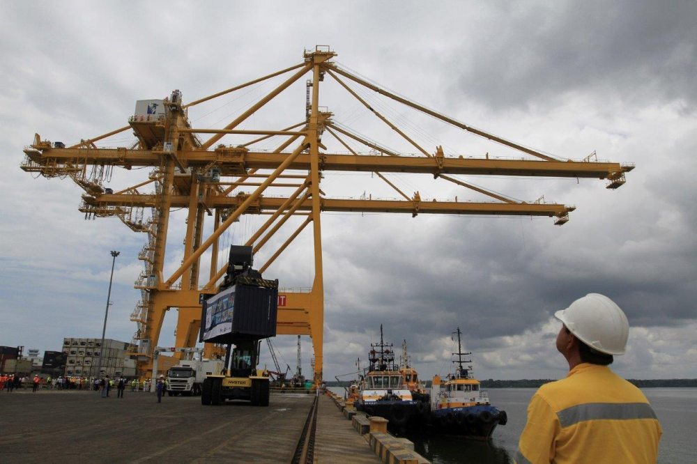 Valor de exportaciones de Colombia cayó un 21,4%