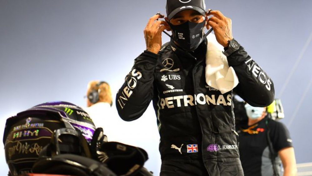 Hamilton decidió renovar su contrato con Mercedes por solo un año