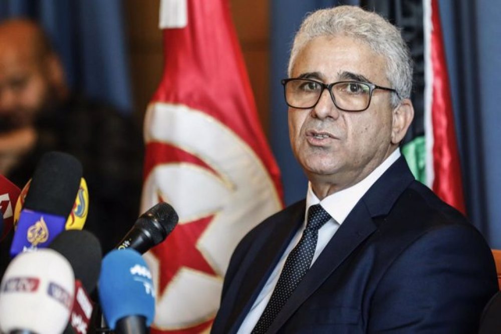 Ministro libio sobrevive  a intento de asesinato
