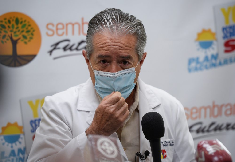 Renunció Ministro de  Salud de Ecuador