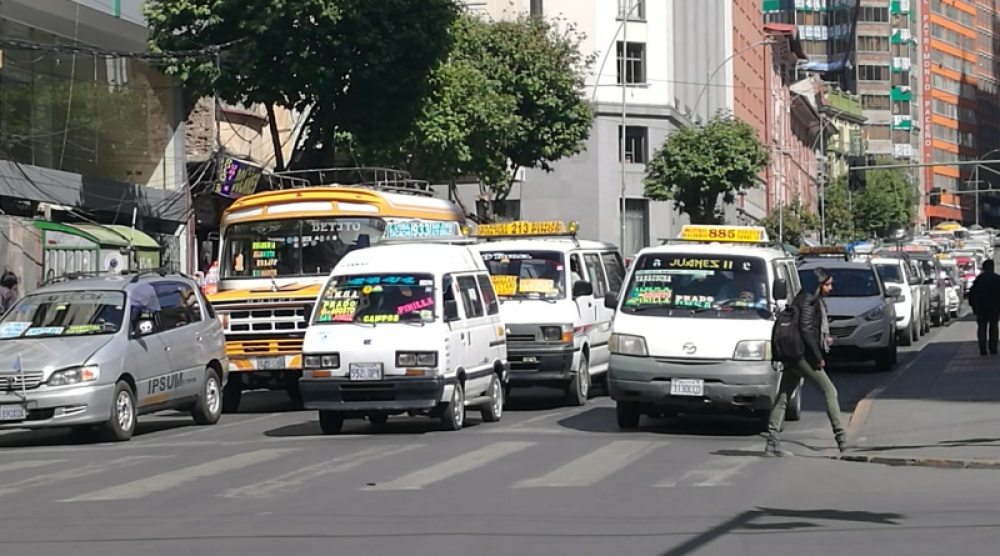 Ley del Servicio de Transporte  empieza su vigencia en La Paz