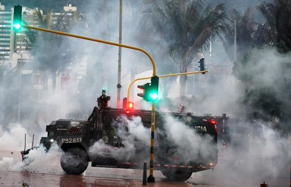 Violencia persiste en algunas  protestas de Colombia