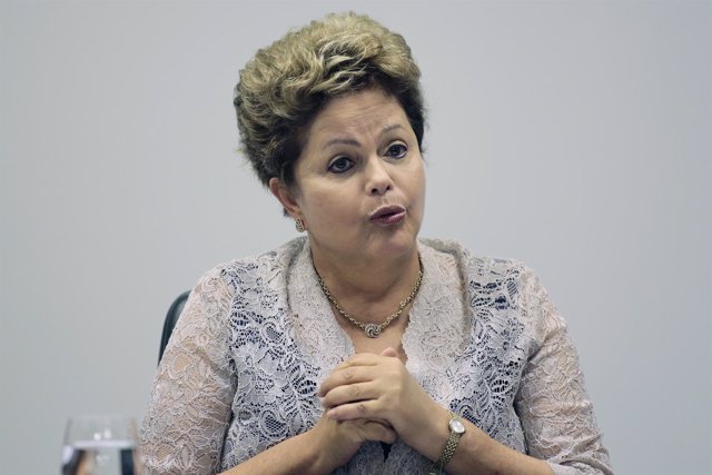 Dilma Rousseff fue  internada en hospital