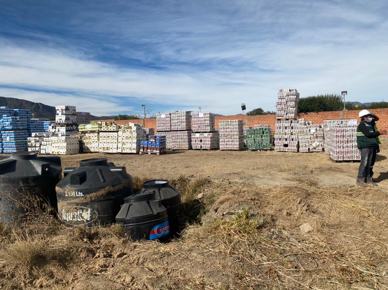 Destruyen vino y cerveza de contrabando en Tarija