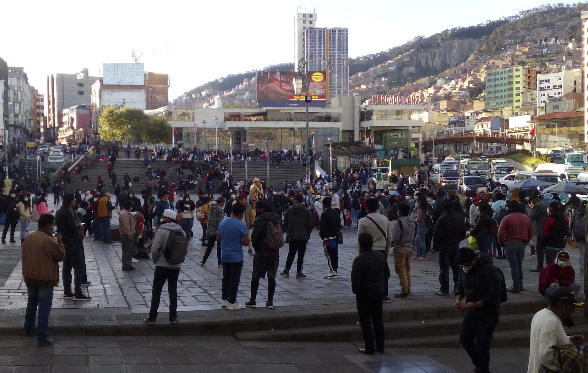 Sectores con ingresos al día rechazan posibles nuevas medidas en La Paz