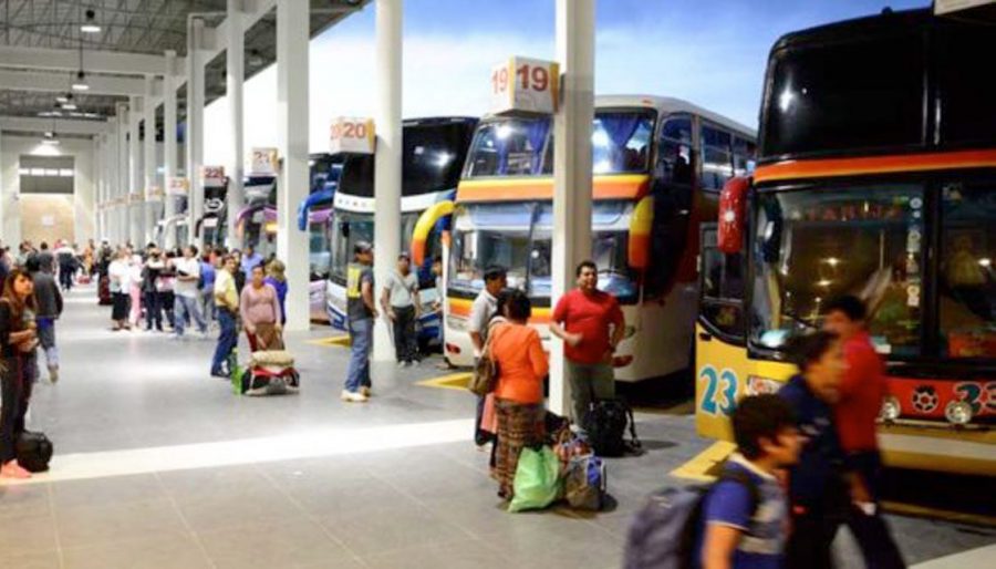 Defensoría controla autorización de viaje a menores en Tarija
