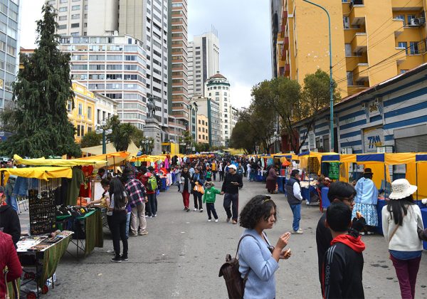 Ferias de Mil Colores en  avenida Buenos Aires