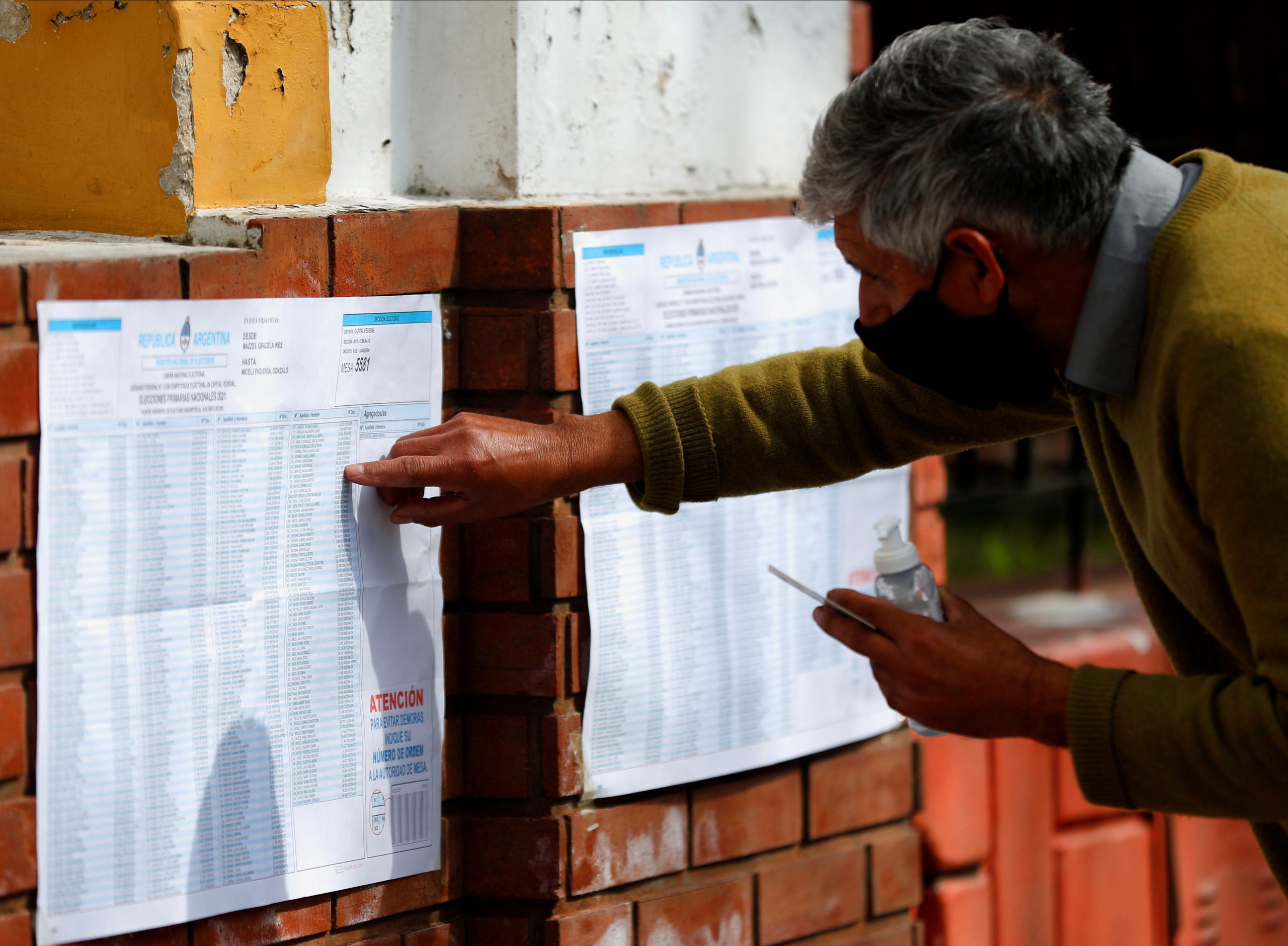Oposición argentina logra  mayoría de votos en primarias