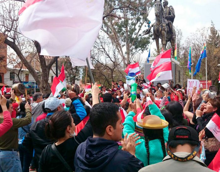 Marcha convocada por Morales es una  acción desesperada por lavar su imagen