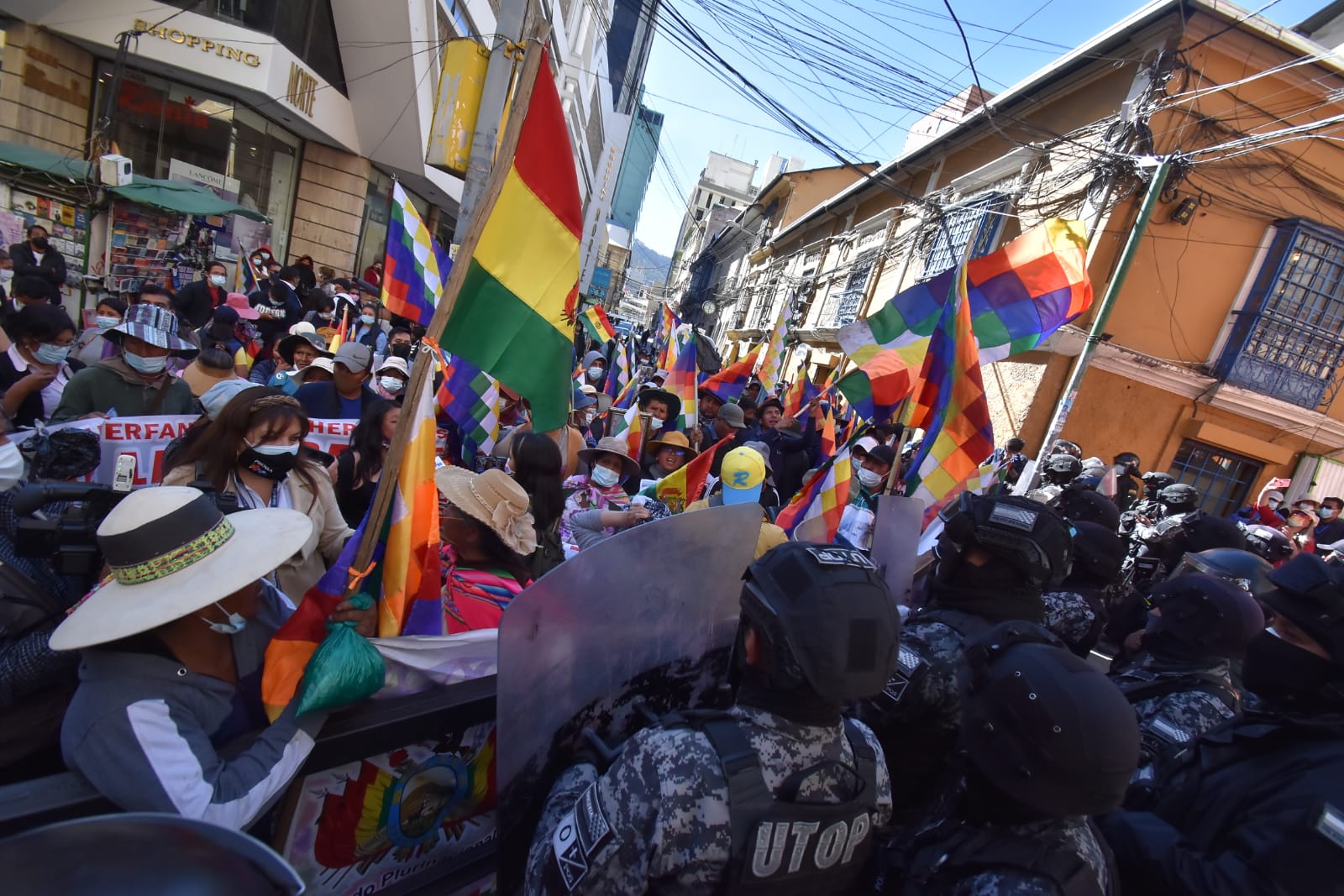 Marchistas de Sacaba y  Senkata exigen reunión Arce