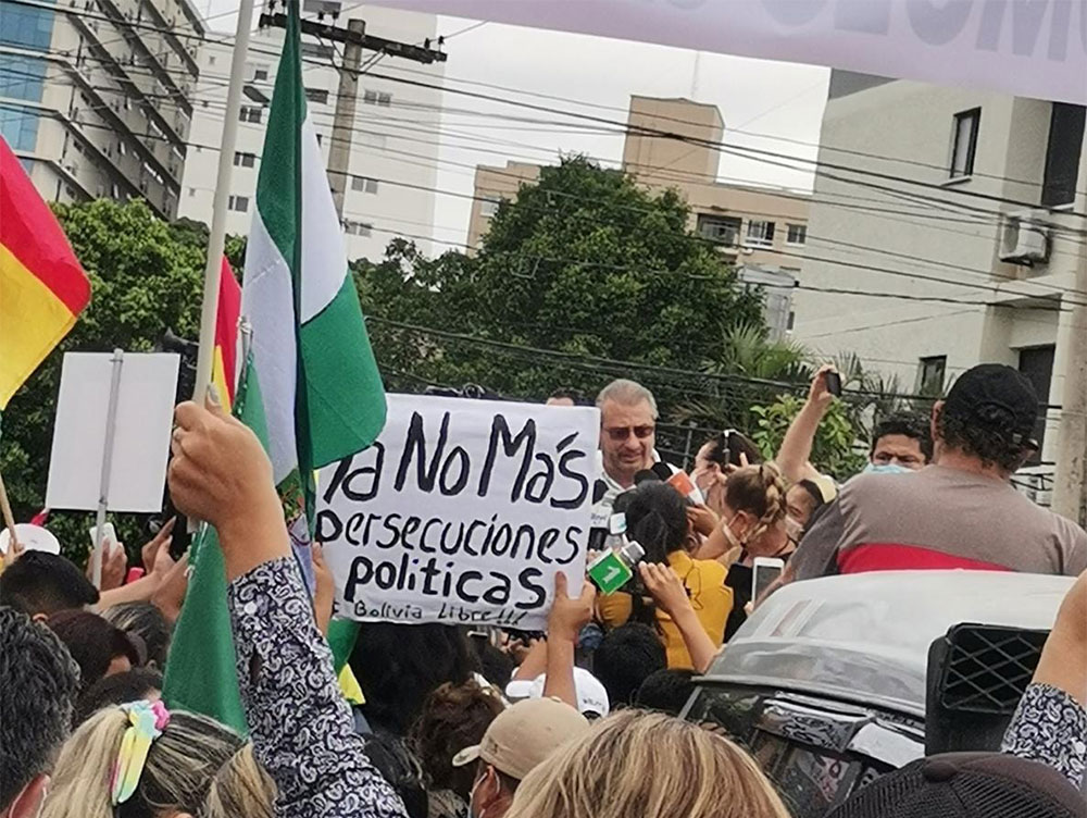 Anuncian reprogramación de  declaración de Calvo en La Paz