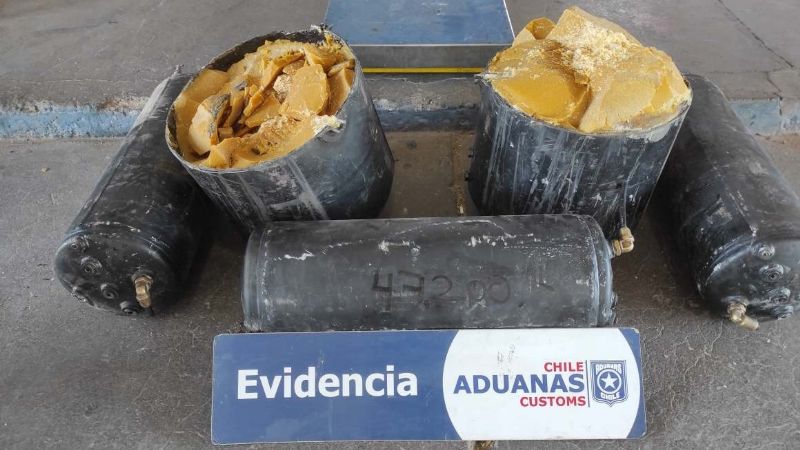 Detienen a boliviano  transportando cocaína