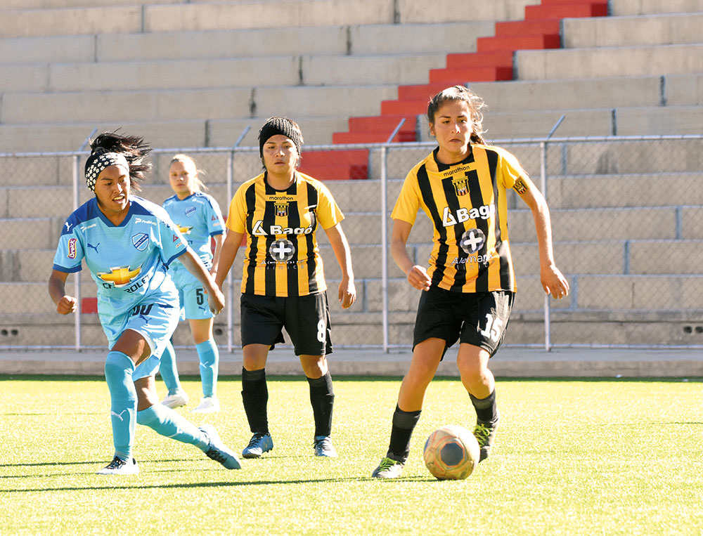 “El fútbol femenino ha  evolucionado en La Paz”