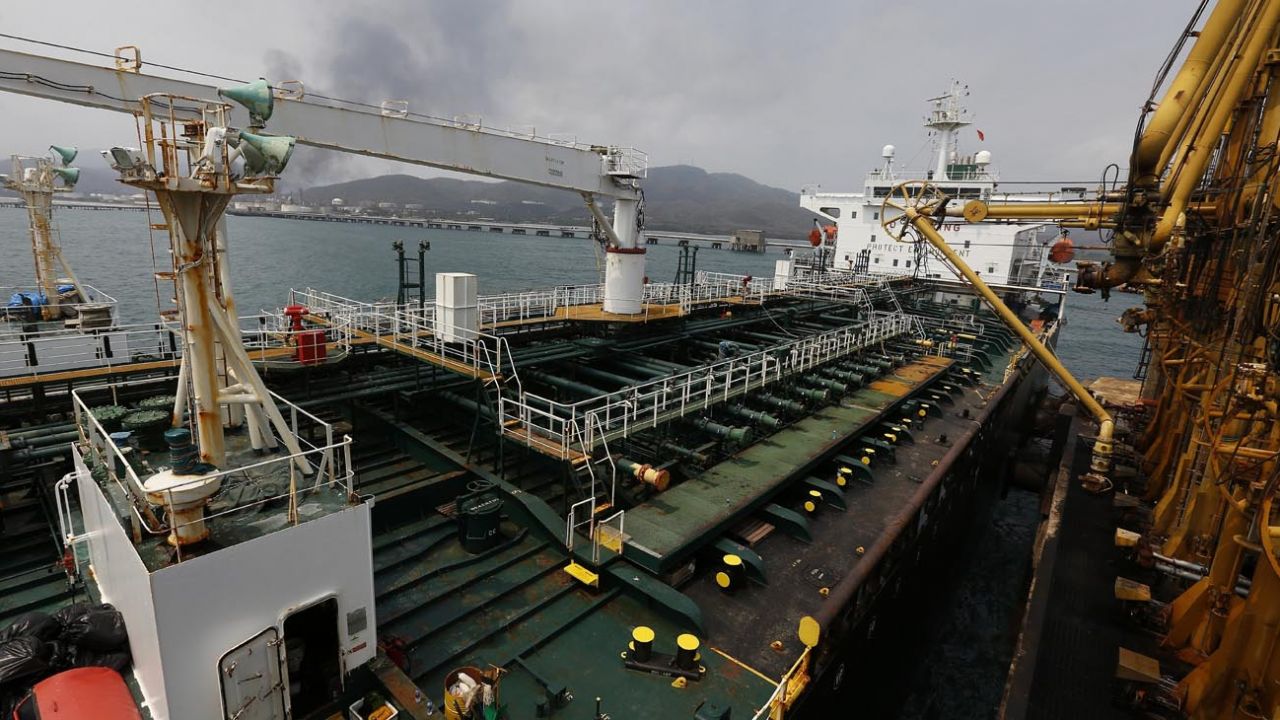 Estados Unidos no importará  petróleo de Irán ni Venezuela