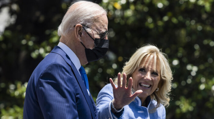 Presidente Biden y primera dama  visitarán a familiares de victimas