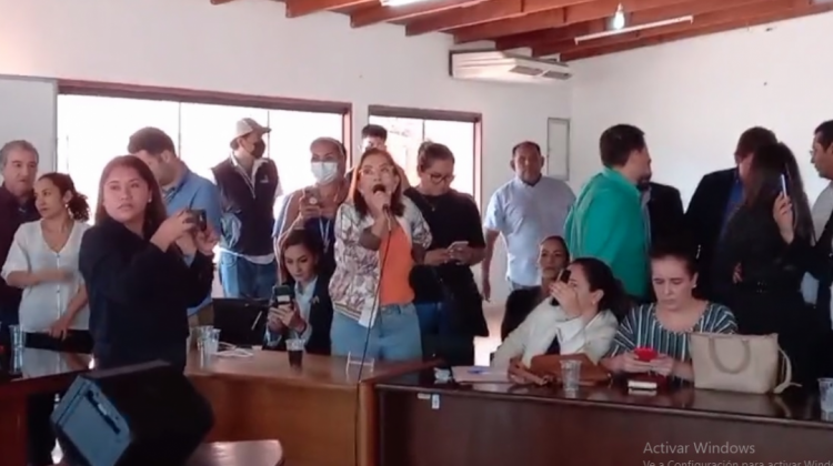 Suspenden elección de directiva de Brigada Parlamentaria de Santa Cruz