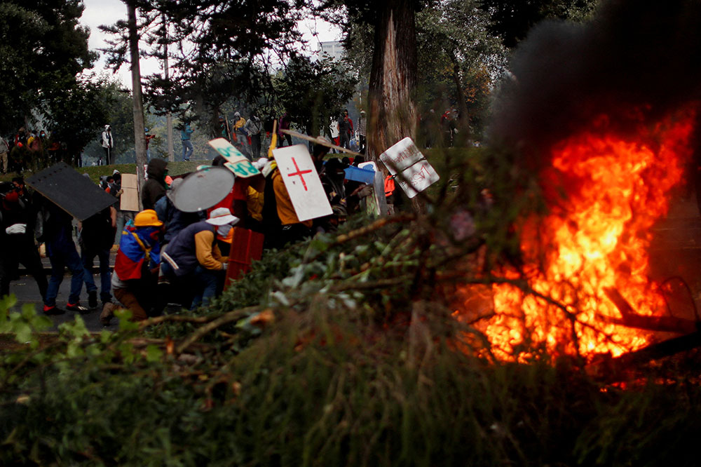 Opositores de Ecuador inician  esfuerzos para destituir a Lasso