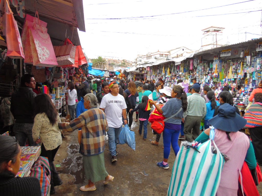 Controlan desdoblamiento de puestos  de venta en mercados de Cochabamba