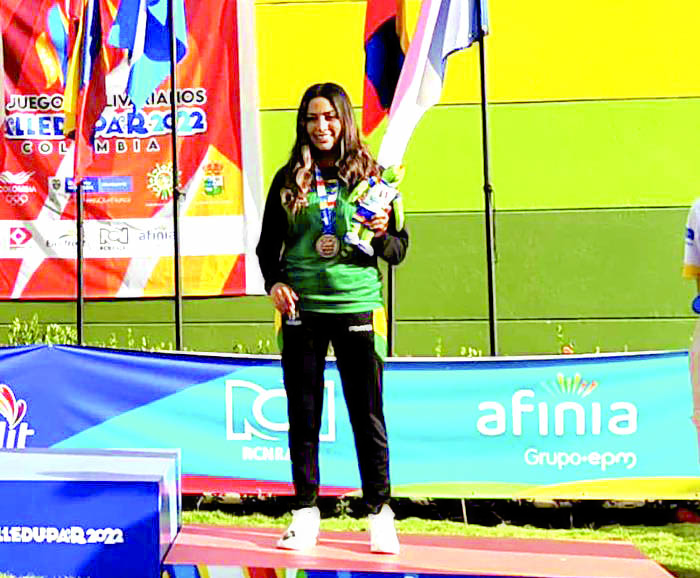 Jessica Velasco, lesionada y medallista en los Juegos