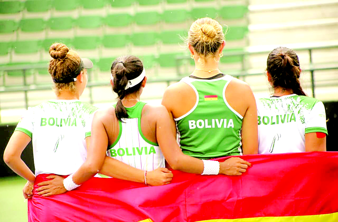 Bolivia apunta a potenciar a sus tenistas femeninas