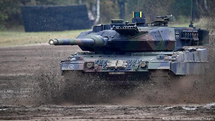 Ucrania recibirá un primer envío de hasta 140 tanques occidentales