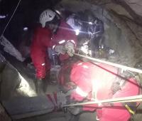 Rescatan tres cuerpos en una mina de Porco