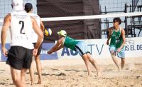 Zaconeta y Covarrubias triunfan por primera vez en voleibol de playa