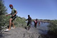 Recuperan cuerpo de niña  migrante venezolana  ahogada en río Bravo