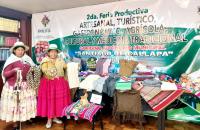 Más de 150 productores participan en feria productiva Santiago de Callapa