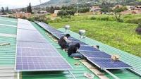 65 comunidades reciben energía a  través de sistemas fotovoltaicos