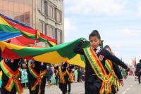 Estudiantes demuestran fervor  cívico en los 197 años de Bolivia