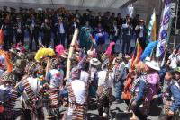 Hubo masivo desfile cívico  sin Morales en la testera